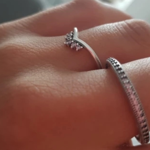 925 Sterling Silver Cubic Zirconia Stackable Enhan - Picture 4 of 8